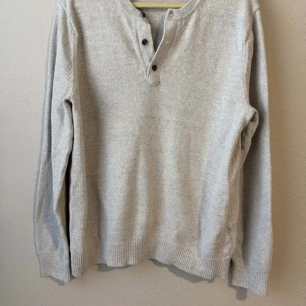 Banana Republic Textured Henley Shirt Mens L Gray Knit preppy coastal style